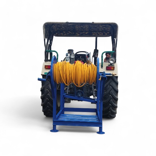 Pesticide spray machine